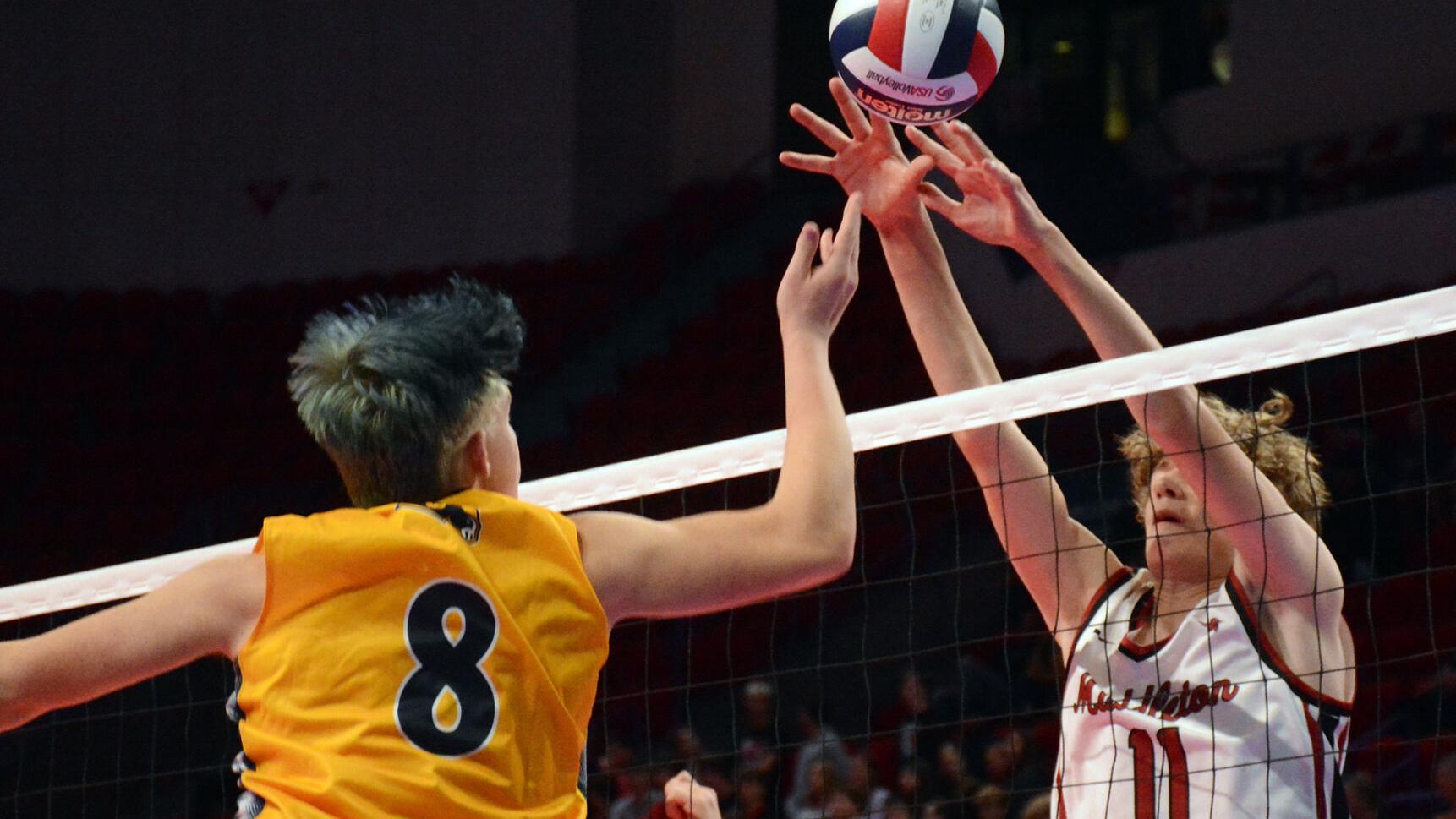 Scene from Thursday's state boys volleyball semifinals between Middleton, Marquette